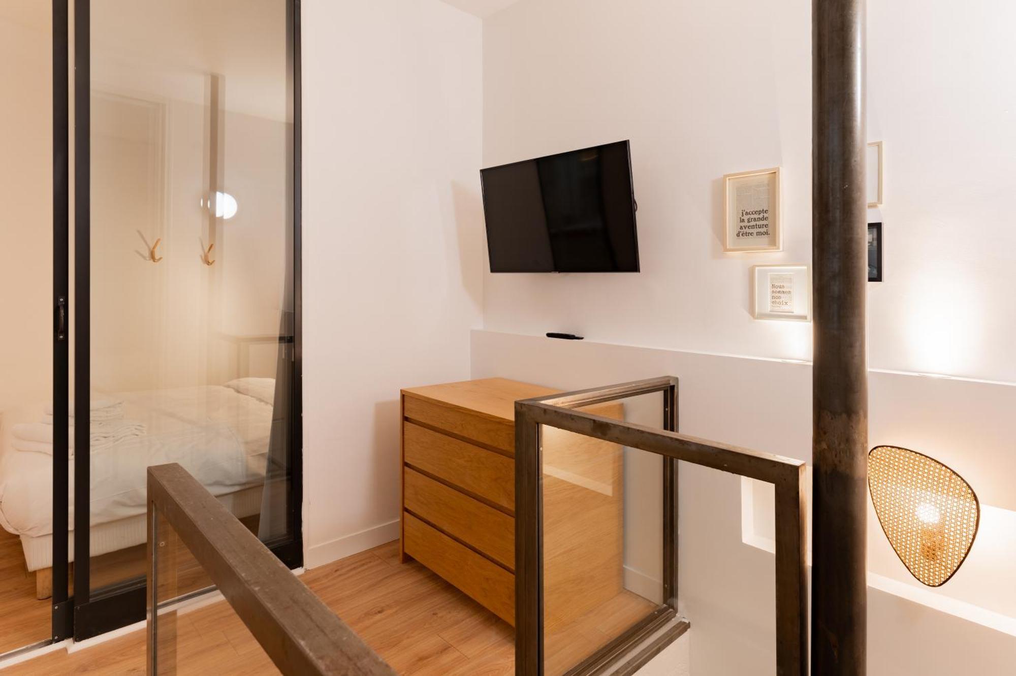 St Germain Sartre Chicsuites Paris Ngoại thất bức ảnh