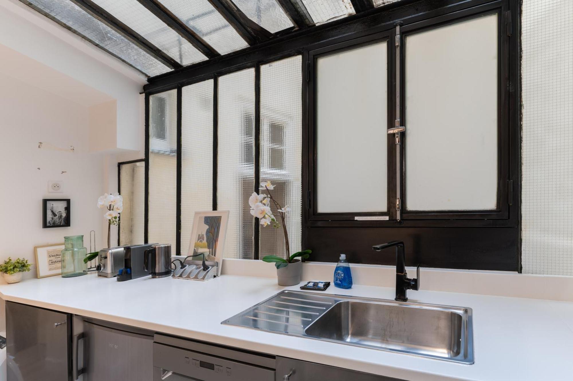 St Germain Sartre Chicsuites Paris Ngoại thất bức ảnh