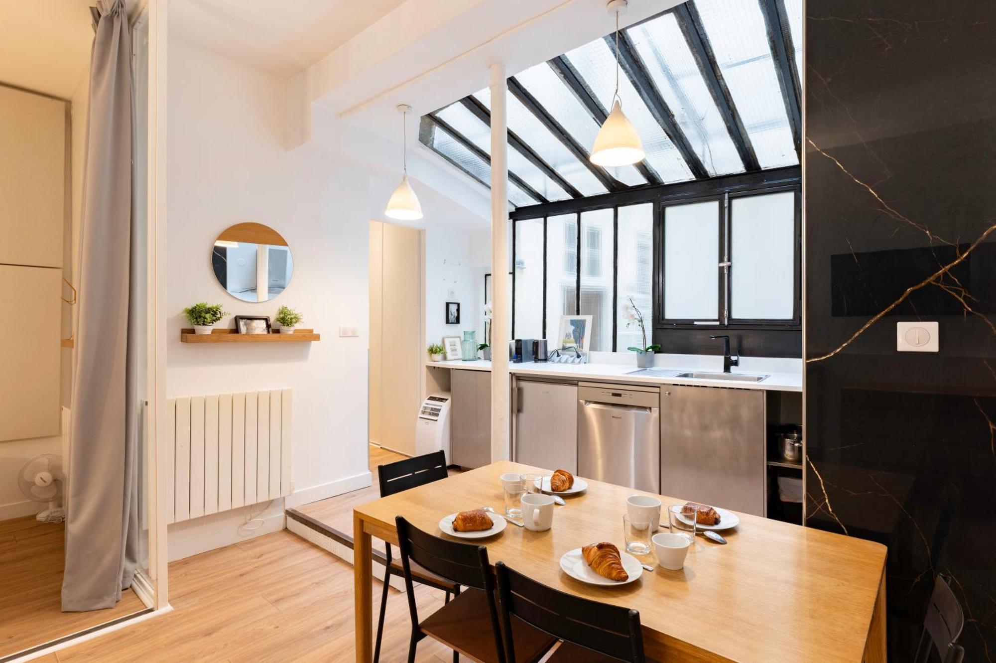 St Germain Sartre Chicsuites Paris Ngoại thất bức ảnh